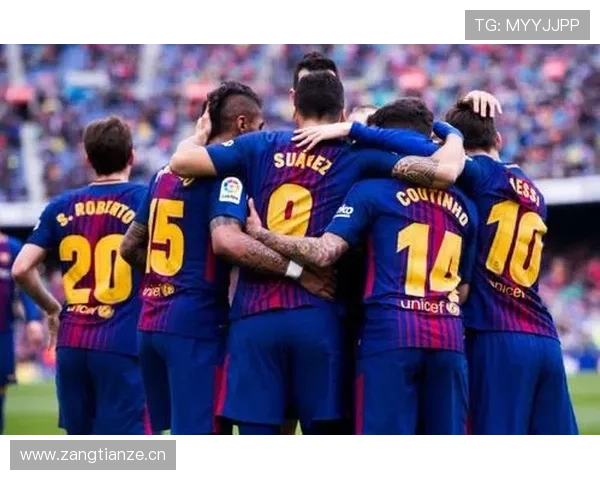 不是个人不行，而是巴萨全队越踢越断线